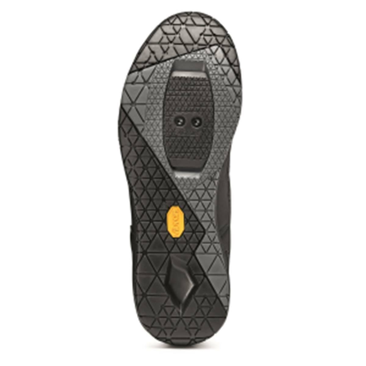 product/0/0/000mpdimaroner370-1.jpg