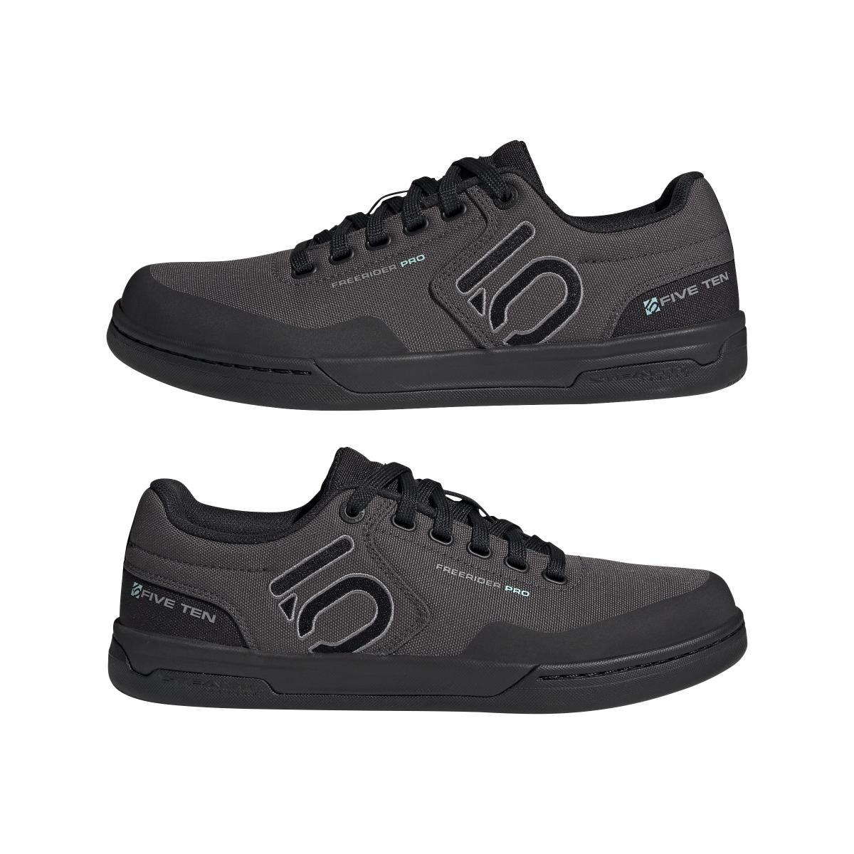product/a/d/adidas_gz1931_12_footwear_photography_mirrored_pair_view_white.jpg