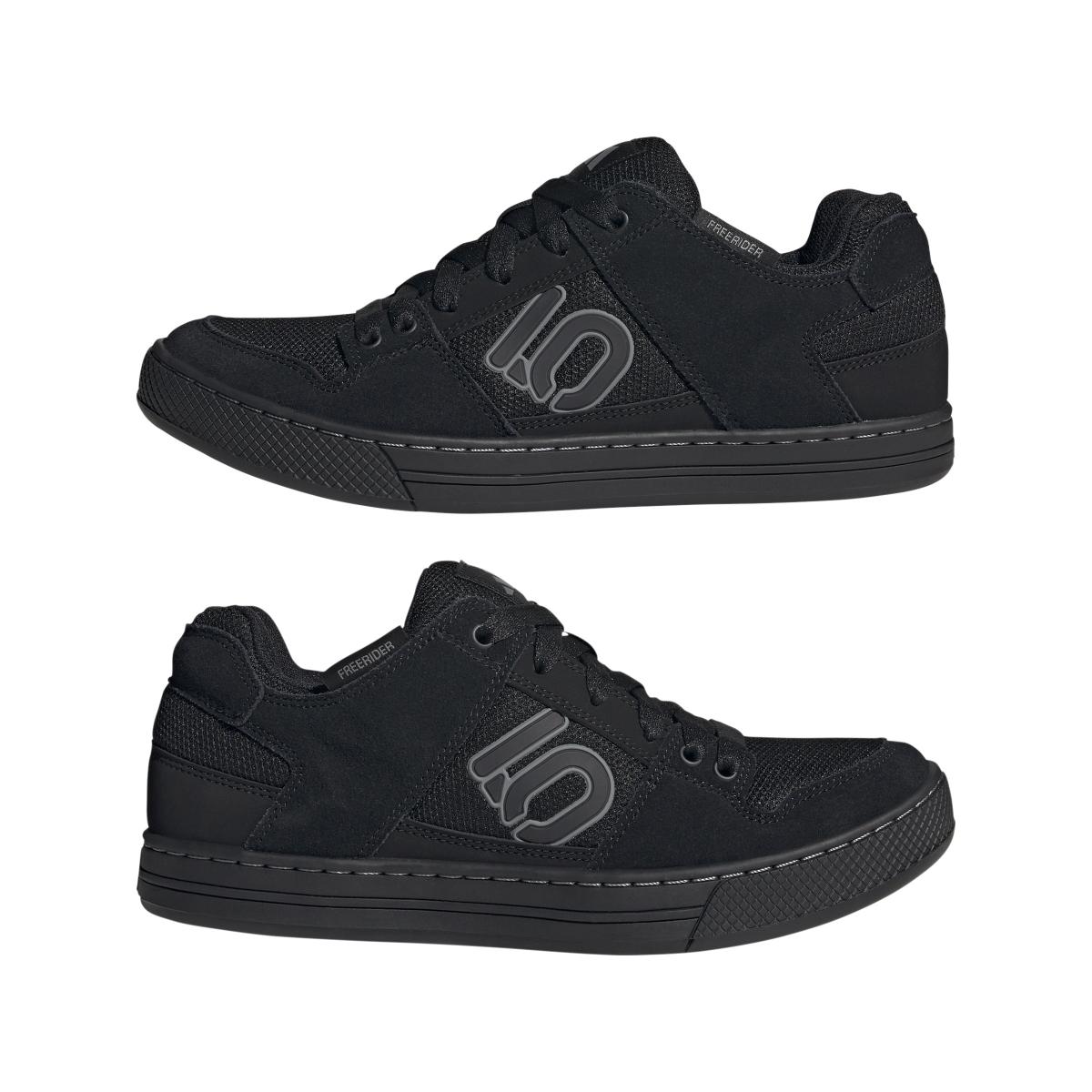 product/a/d/adidas_hp9939_10_footwear_photography_mirrored_pair_view_white-nw091625.jpg