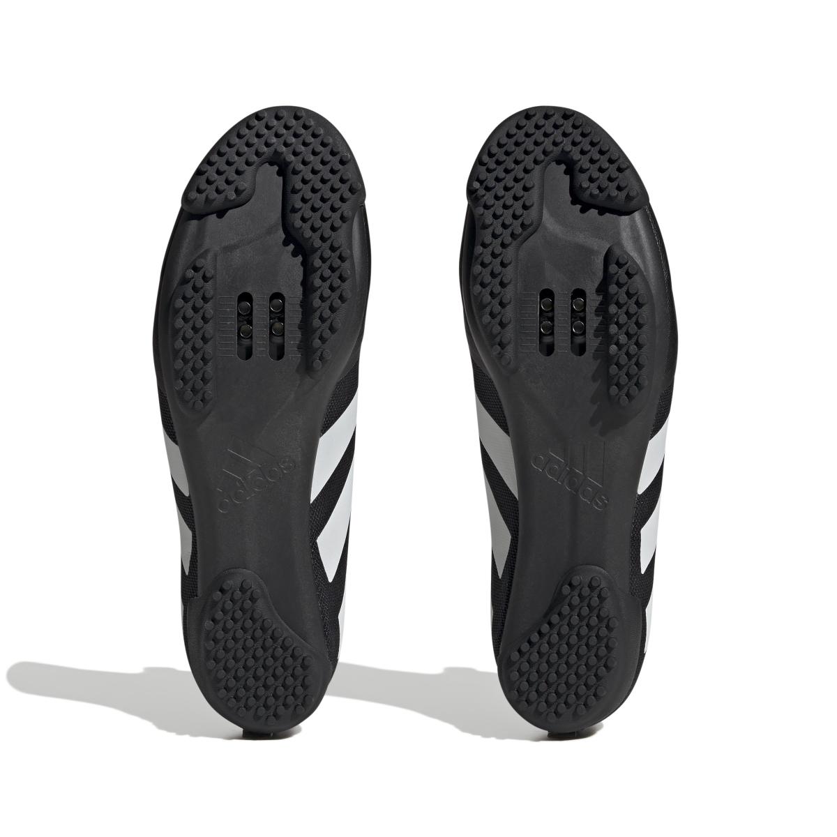 product/a/d/adidas_hq9034_4_footwear_photography_bottom_view_white.jpg