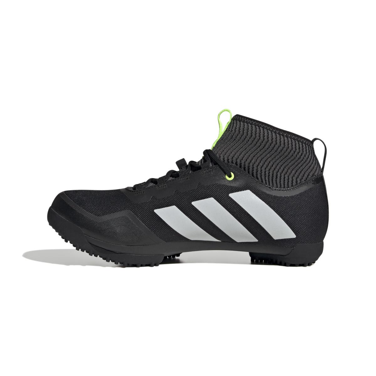 product/a/d/adidas_hq9034_5_footwear_photography_side_medial_center_view_white.jpg