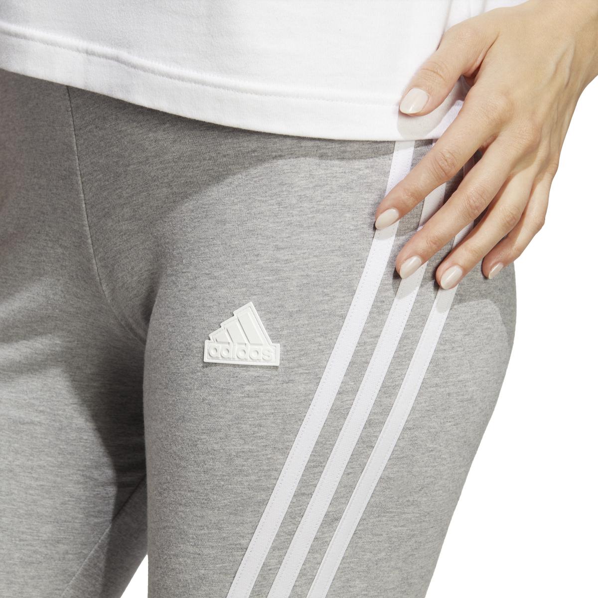 product/a/d/adidas_ic0525_6_apparel_on_model_detail_view_1_white.jpg