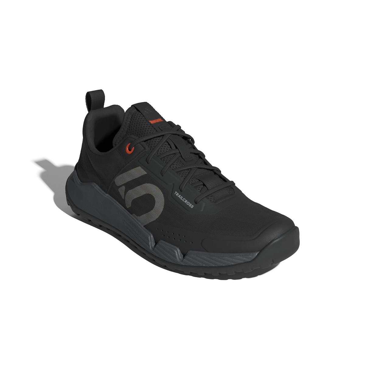 product/a/d/adidas_id5012_6_footwear_photography_front_lateral_top_view_white-nw091625.jpg
