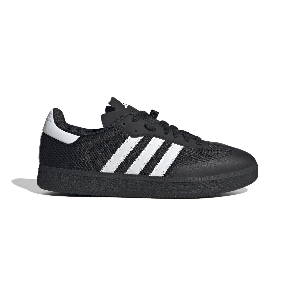 product/a/d/adidas_ie0232_1_footwear_photography_side_lateral_center_view_white.jpg