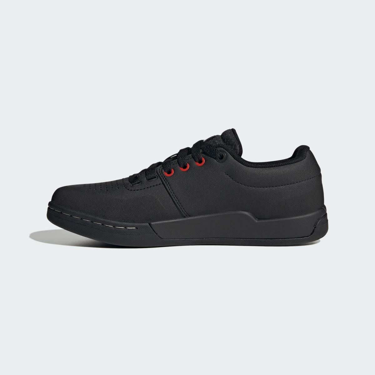 product/a/d/adidas_if7425_core-black-cloud-white-cloud-white_7.jpg