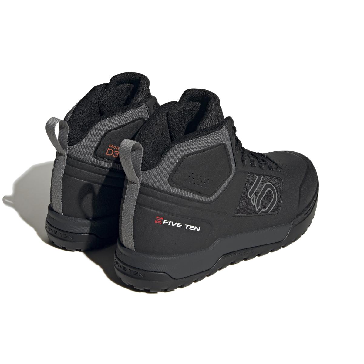 product/a/d/adidas_if7453_7_footwear_photography_back_lateral_top_view_white-nw091625.jpg