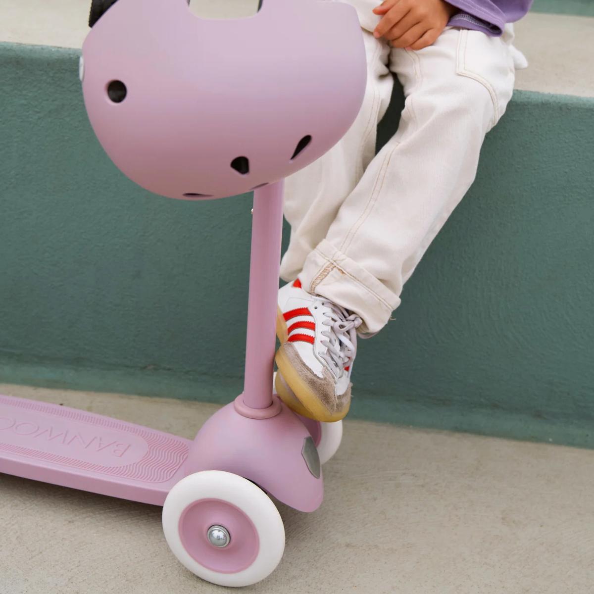 product/b/a/banwood_bw-helmet-lavender_lavender_3.jpg