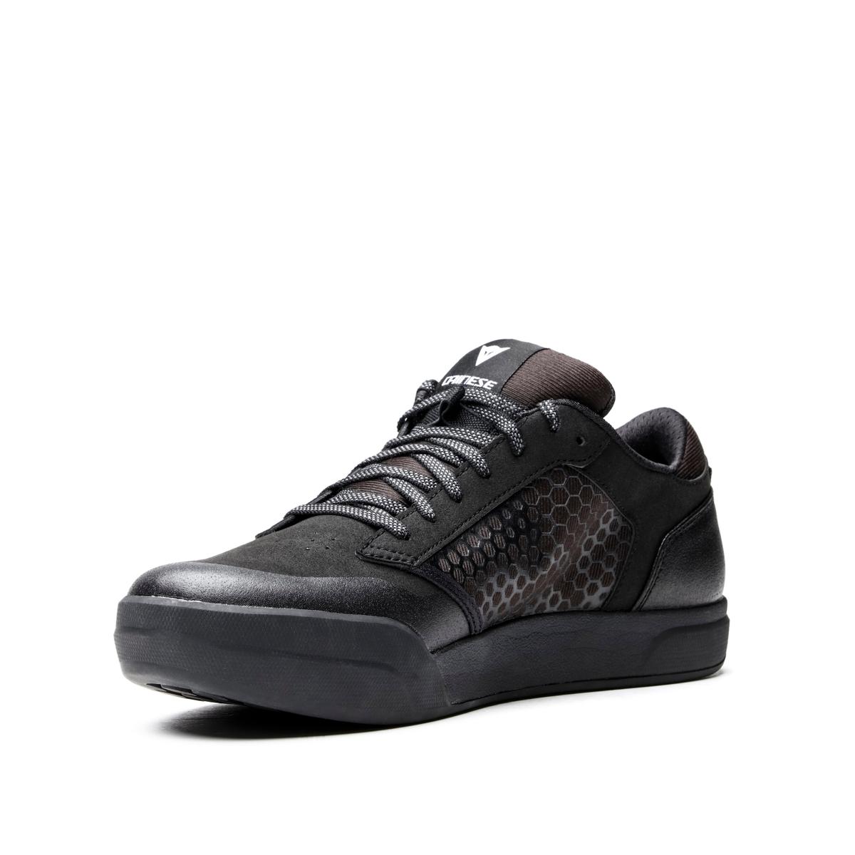 product/d/a/dainese_2037700002-631_black-black_2.jpg