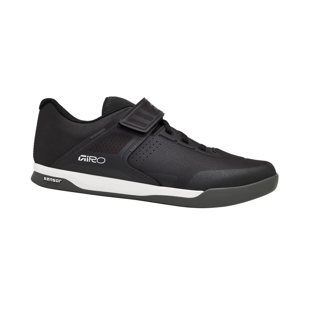 product/g/i/giro_7164260_black_1.jpg
