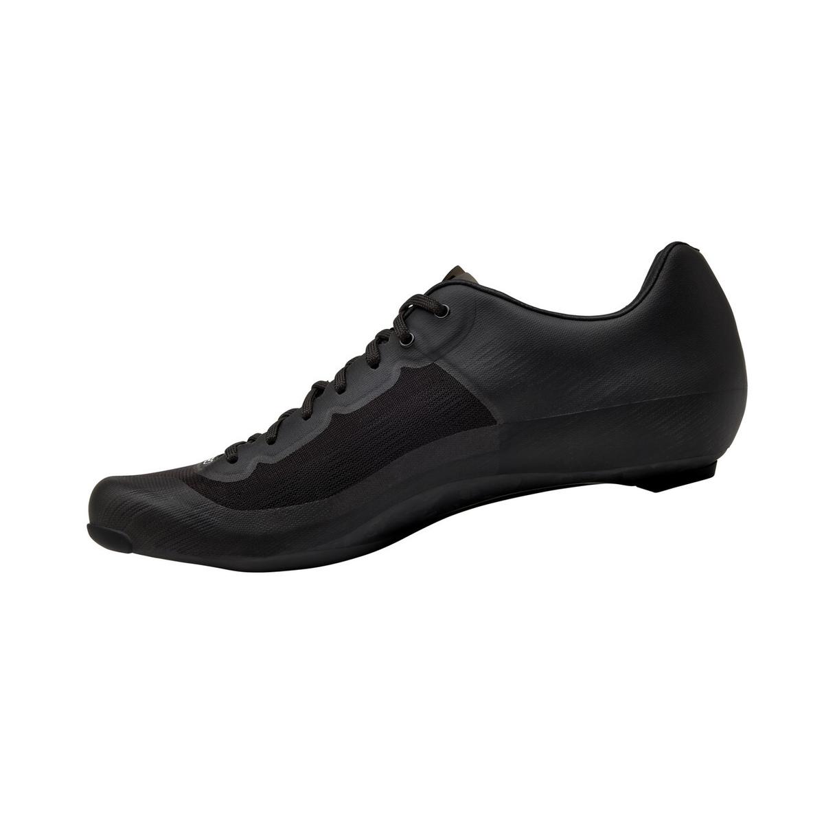 product/g/i/giro_7164276_black_2.jpg