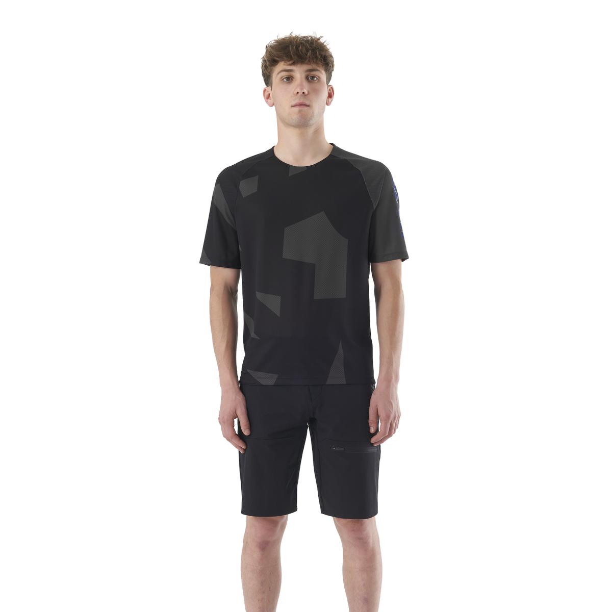 product/m/a/mavic_t00049854_camo-iron-gate_3.jpg