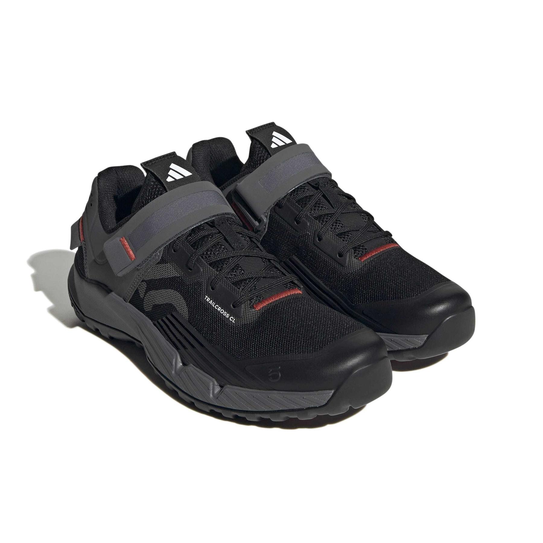 product/a/d/adidas_hp9931_6_footwear_photography_front_lateral_top_view_white-nw091625.jpg