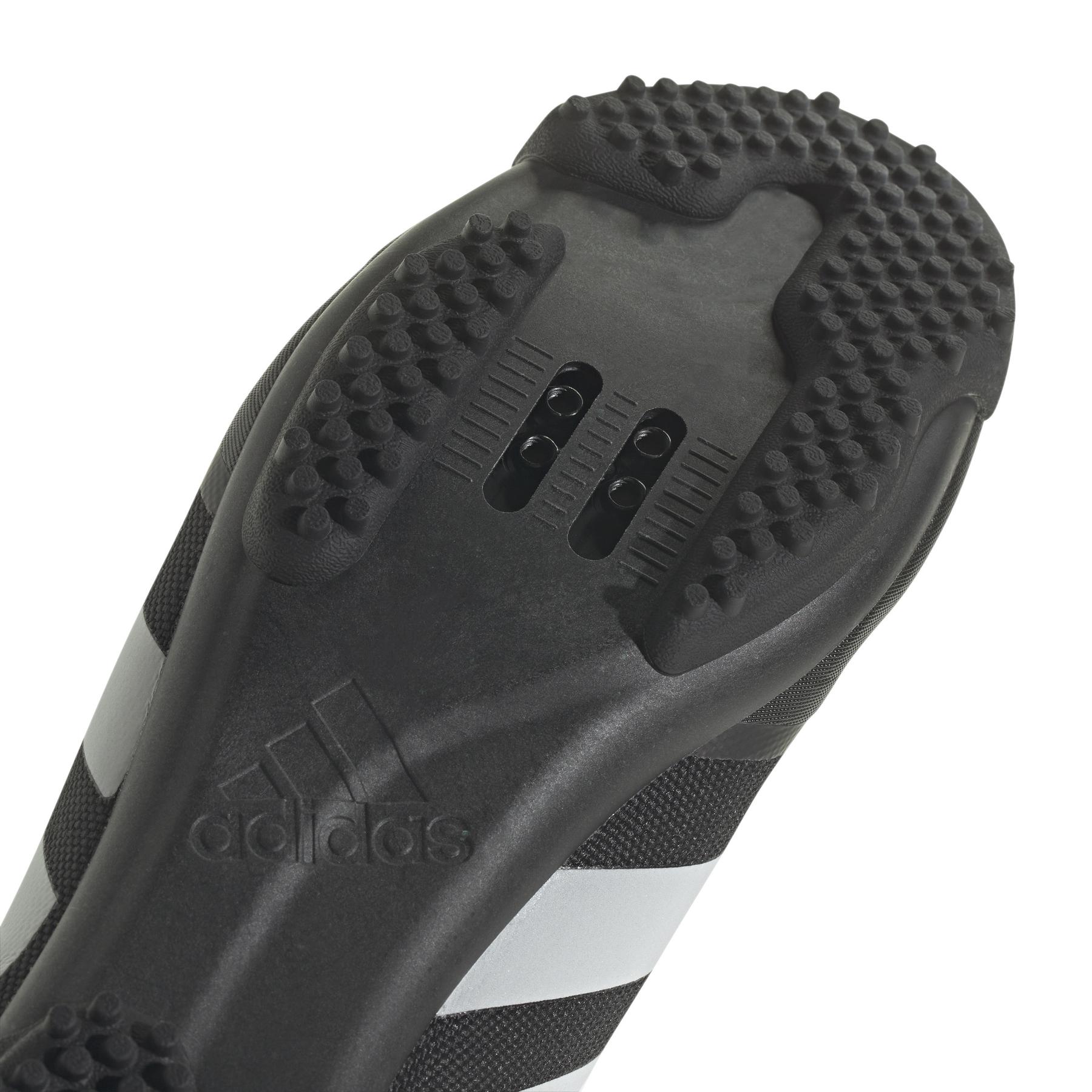 product/a/d/adidas_hq9034_10_footwear_photography_detail_view_3_white.jpg