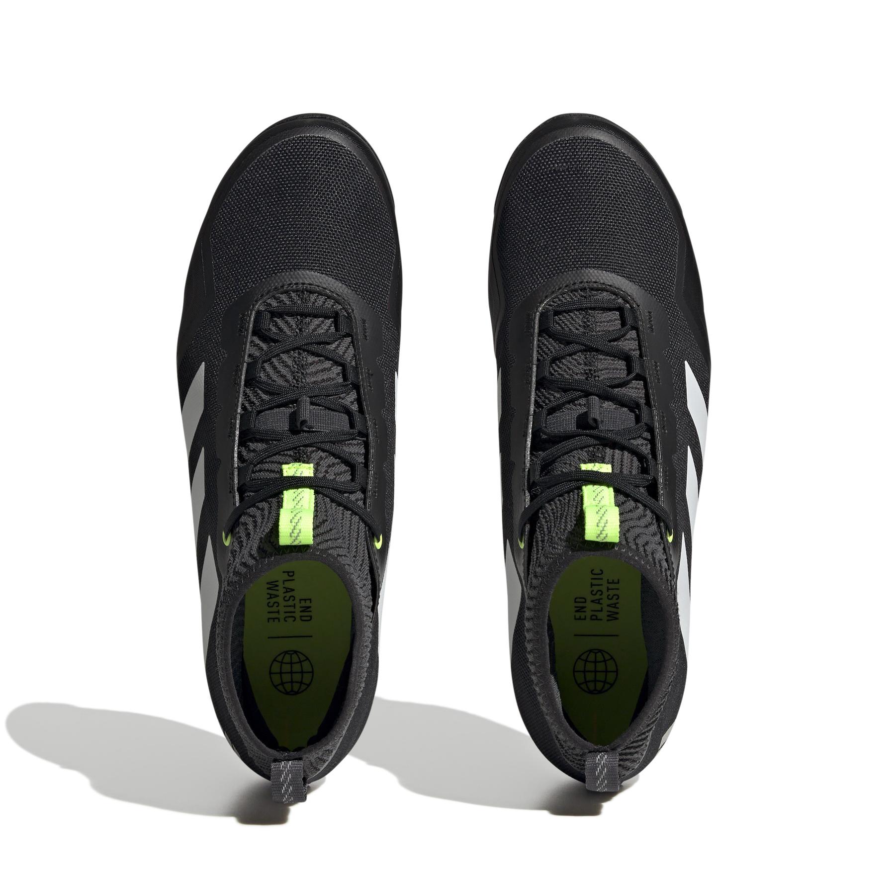 product/a/d/adidas_hq9034_3_footwear_photography_top_portrait_view_white.jpg