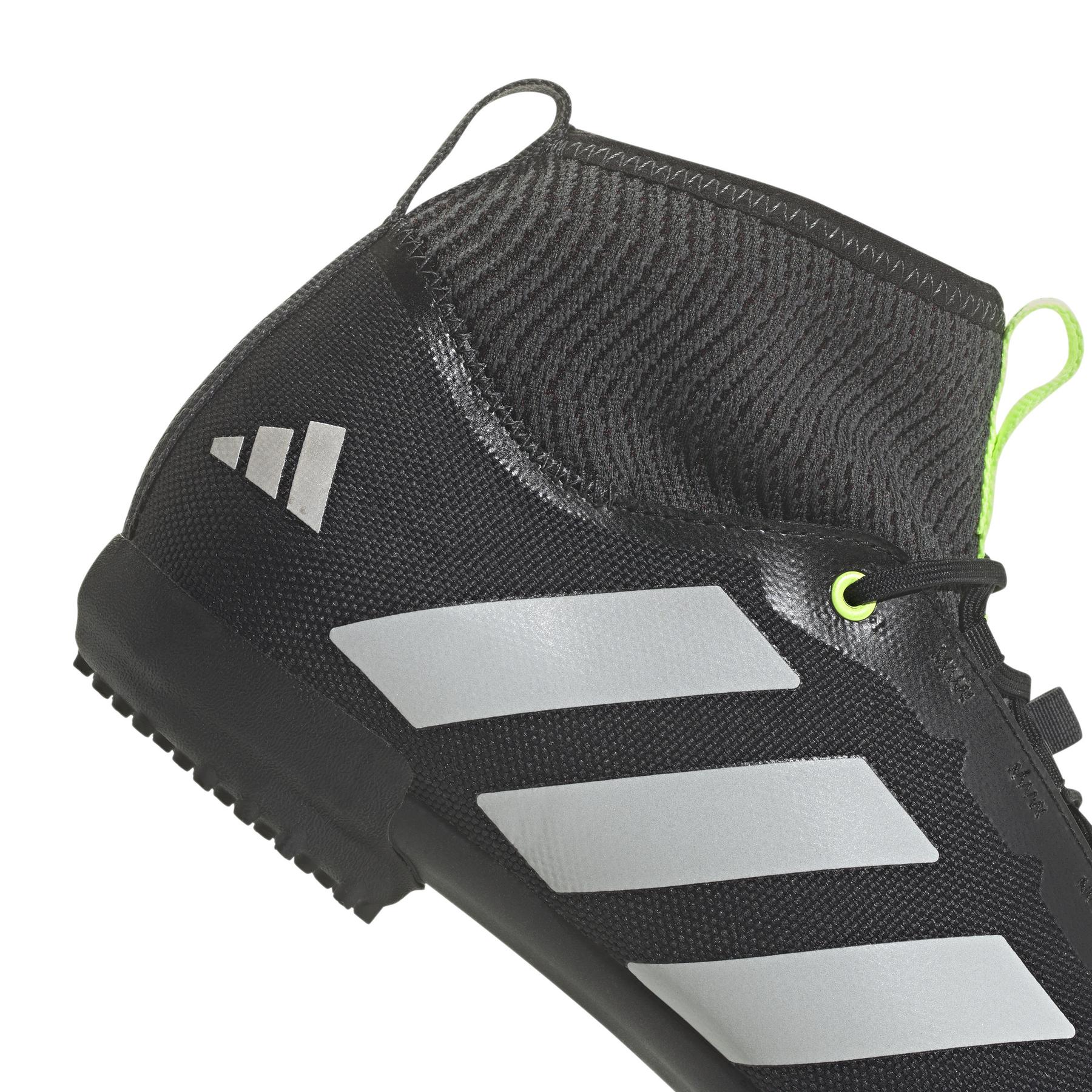 product/a/d/adidas_hq9034_9_footwear_photography_detail_view_2_white.jpg