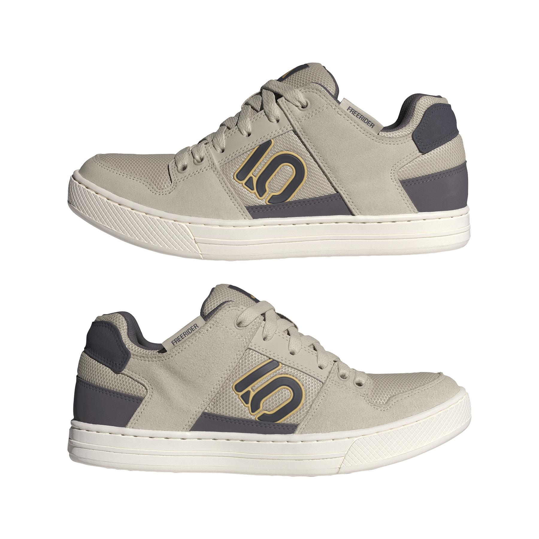 product/a/d/adidas_id7489_10_footwear_photography_mirrored_pair_view_white-nw091625.jpg