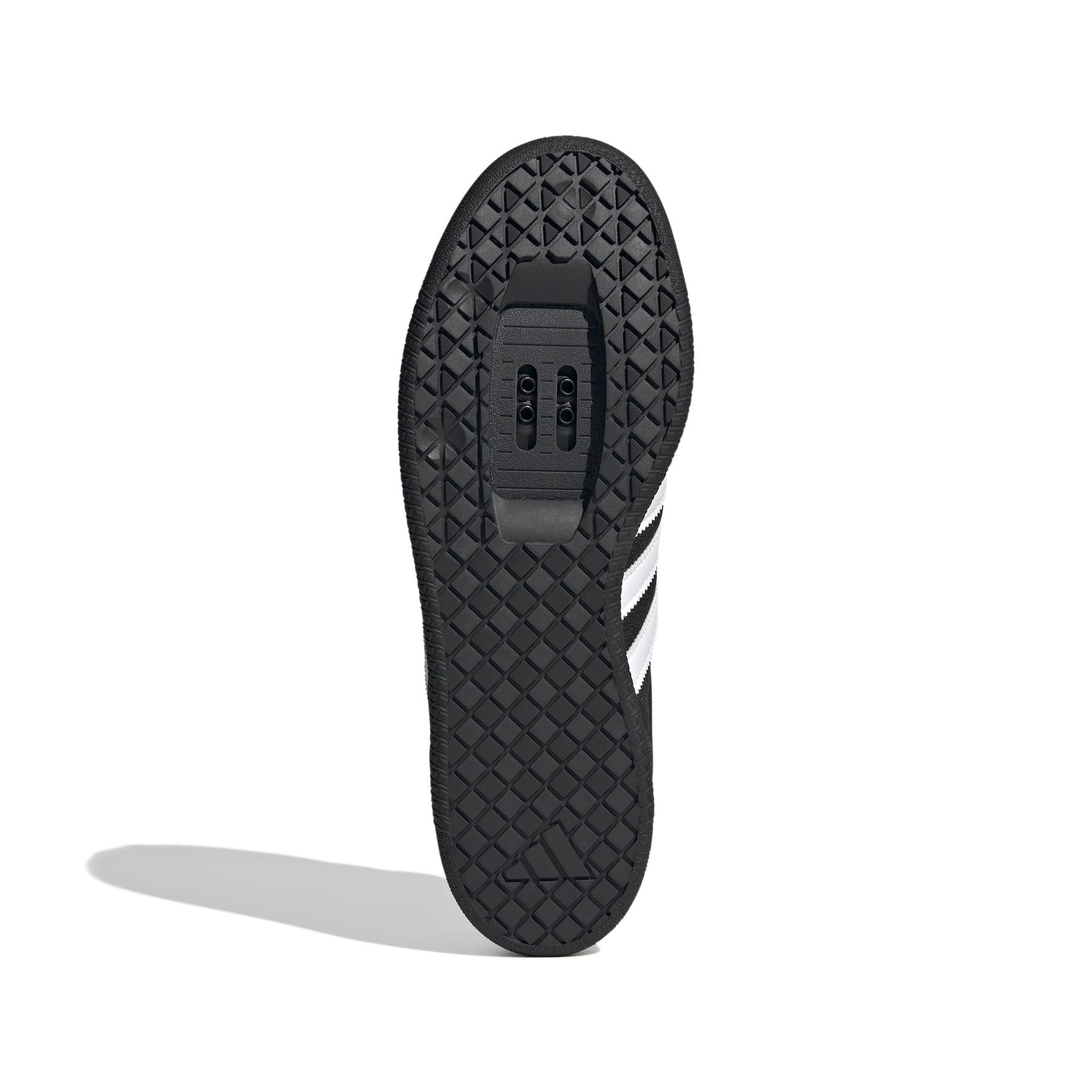 product/a/d/adidas_ie0232_4_footwear_photography_bottom_view_white.jpg