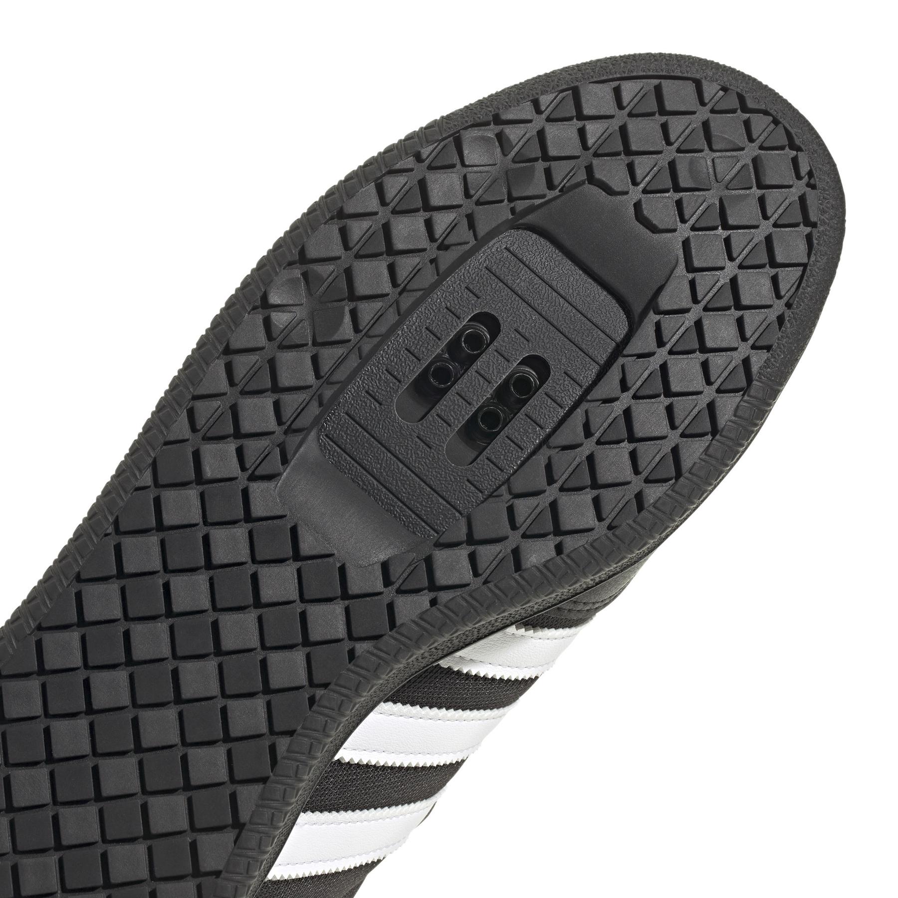 product/a/d/adidas_ie0232_8_footwear_photography_detail_view_1_white.jpg
