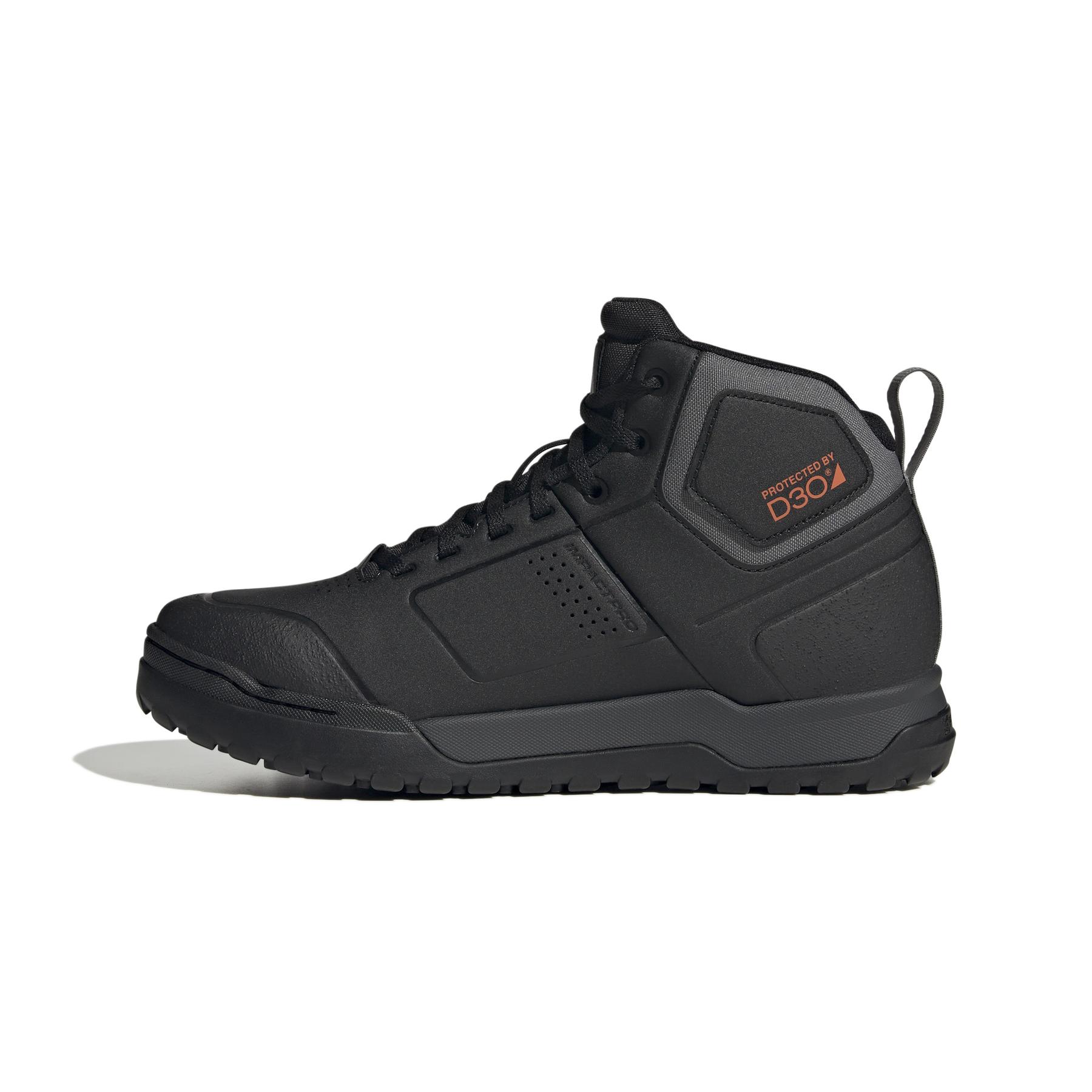 product/a/d/adidas_if7453_5_footwear_photography_side_medial_center_view_white-nw091625.jpg