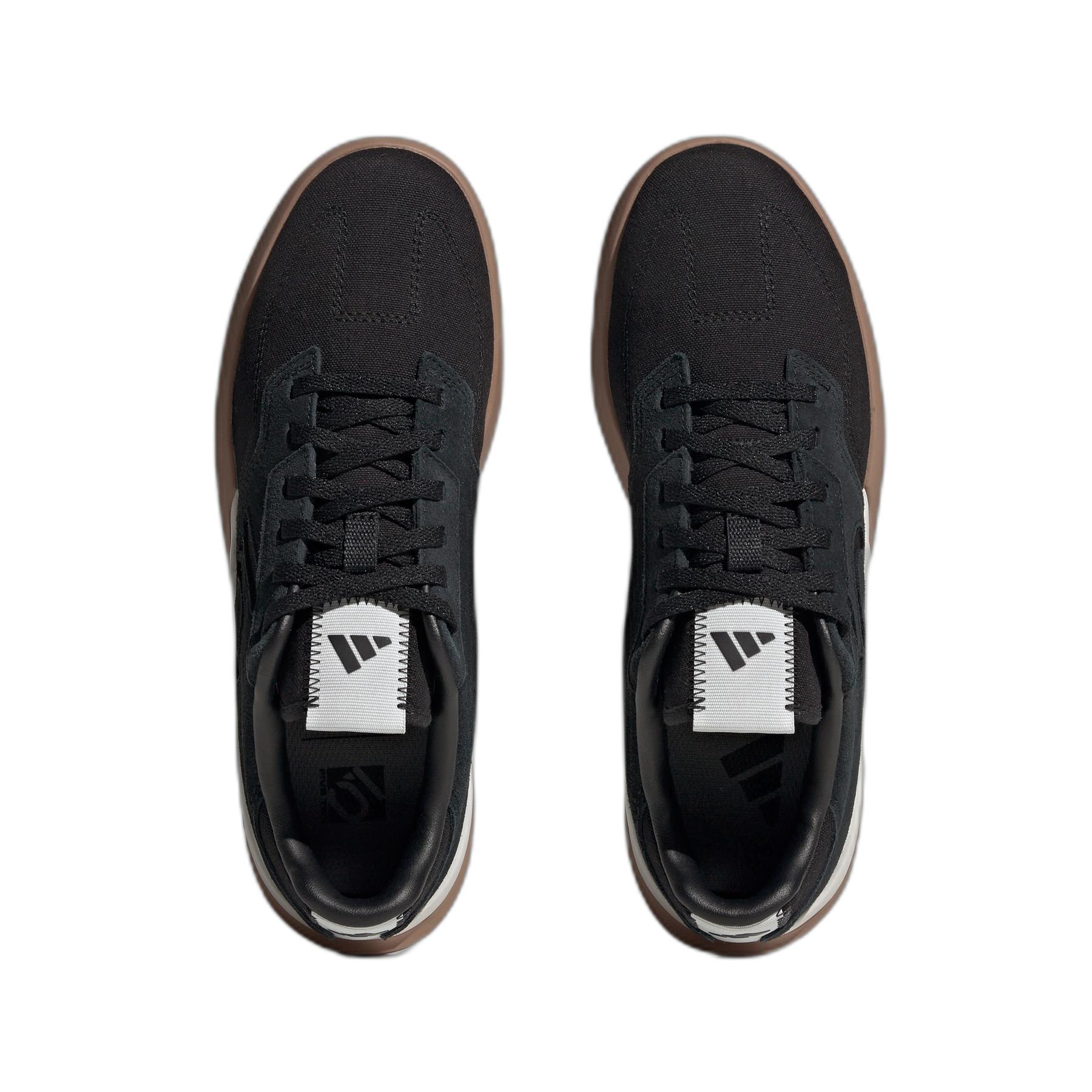 product/a/d/adidas_ig0375_core-black-core-black-gum_2.jpg