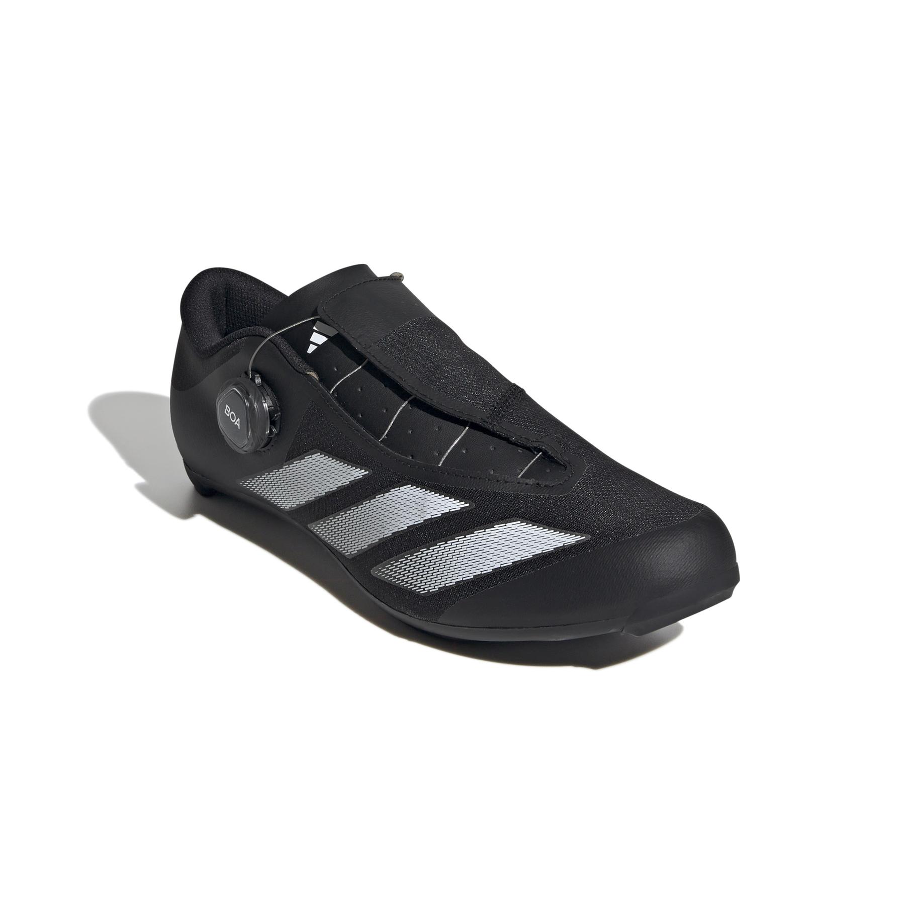 product/a/d/adidas_ig7873_6_footwear_photography_front_lateral_top_view_white.jpg