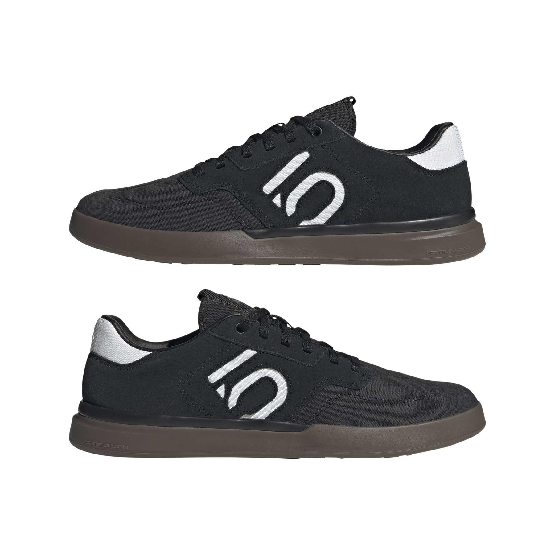 product/a/d/adidas_ih0825_10_footwear_photography_mirrored_pair_view_white-nw091625.jpg
