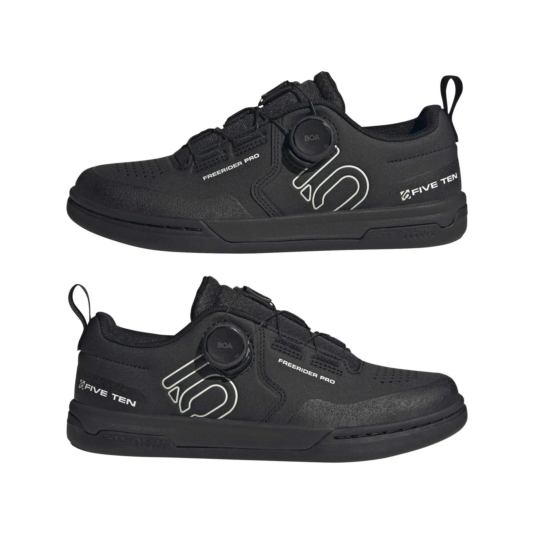product/a/d/adidas_ih5845_10_footwear_photography_mirrored_pair_view_white-nw091625.jpg