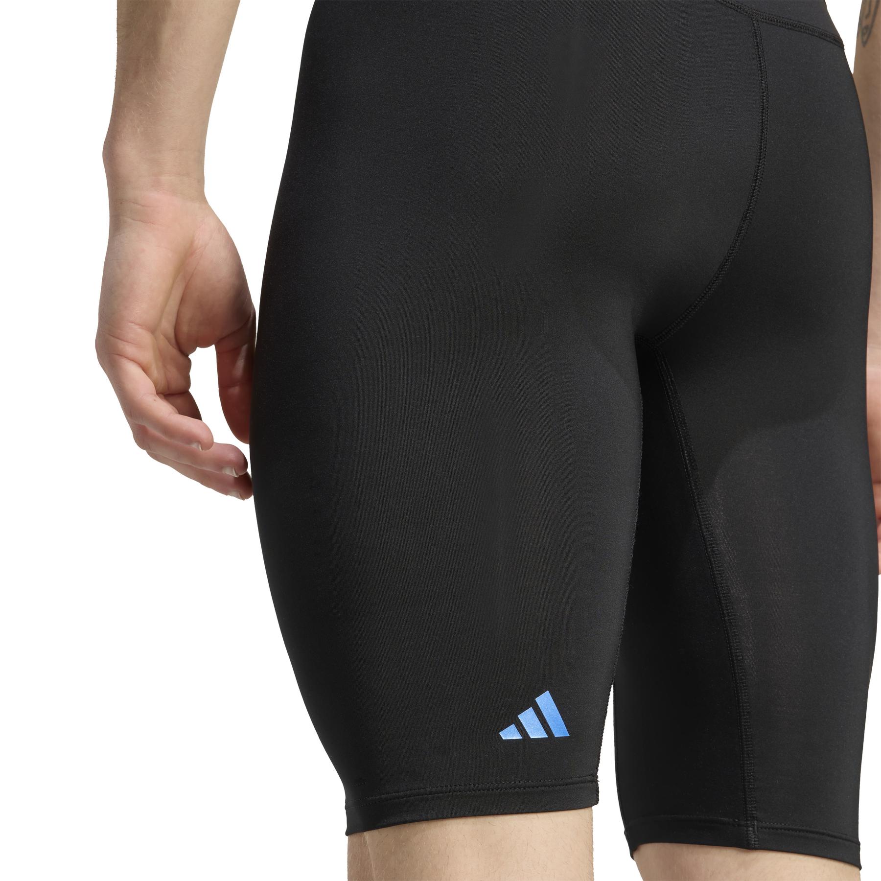product/a/d/adidas_jl7632_black_5.jpg