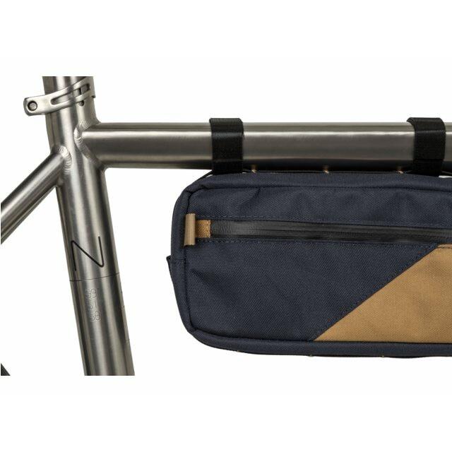 product/a/g/agu_41503600-554_5.jpg