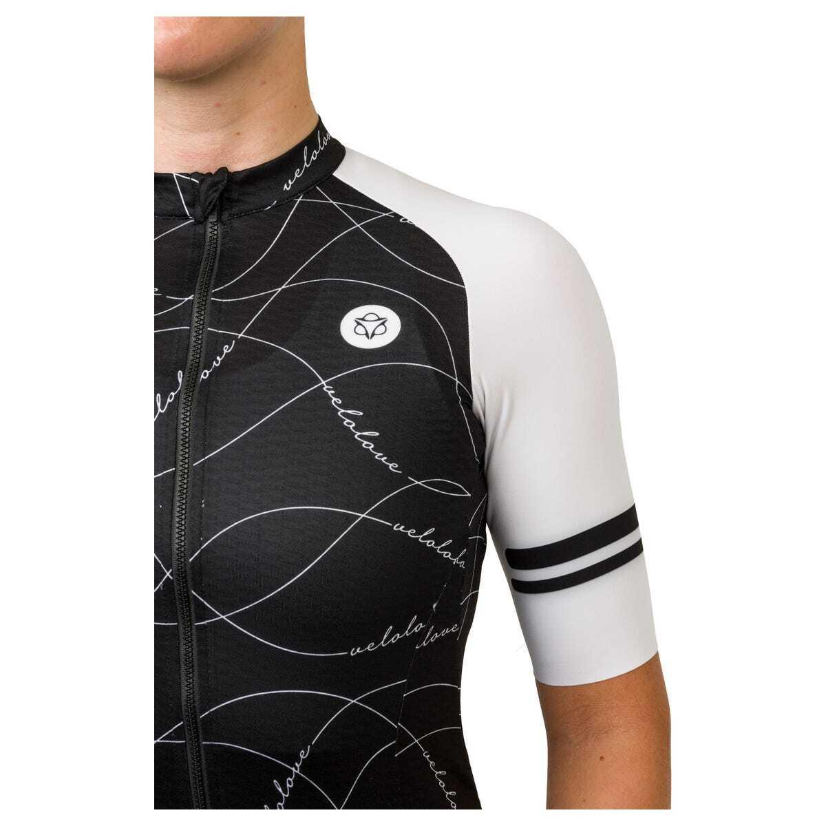product/a/g/agu_45318000-000-02_black_8.jpg