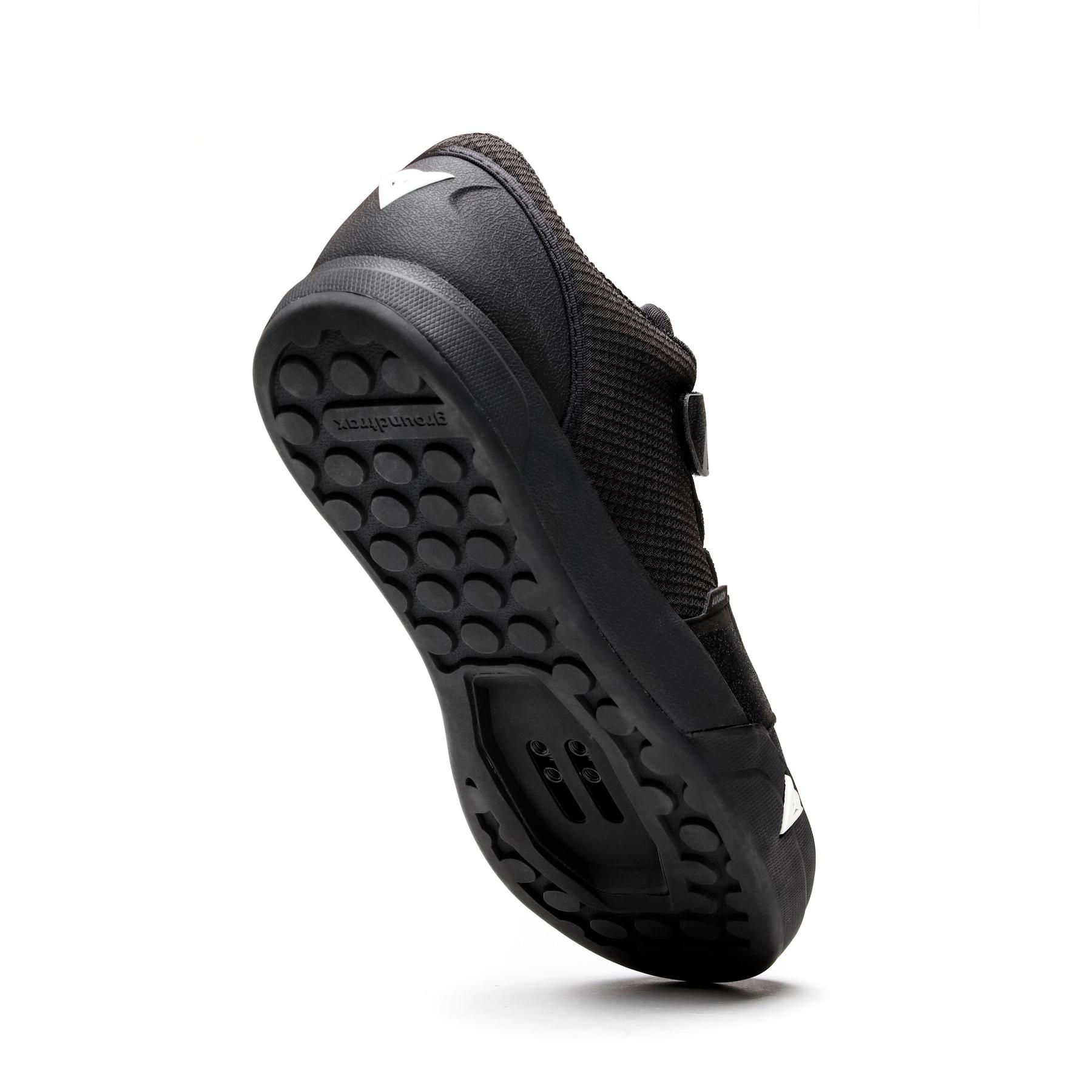product/d/a/dainese_2037700001-631_black-black_3.jpg