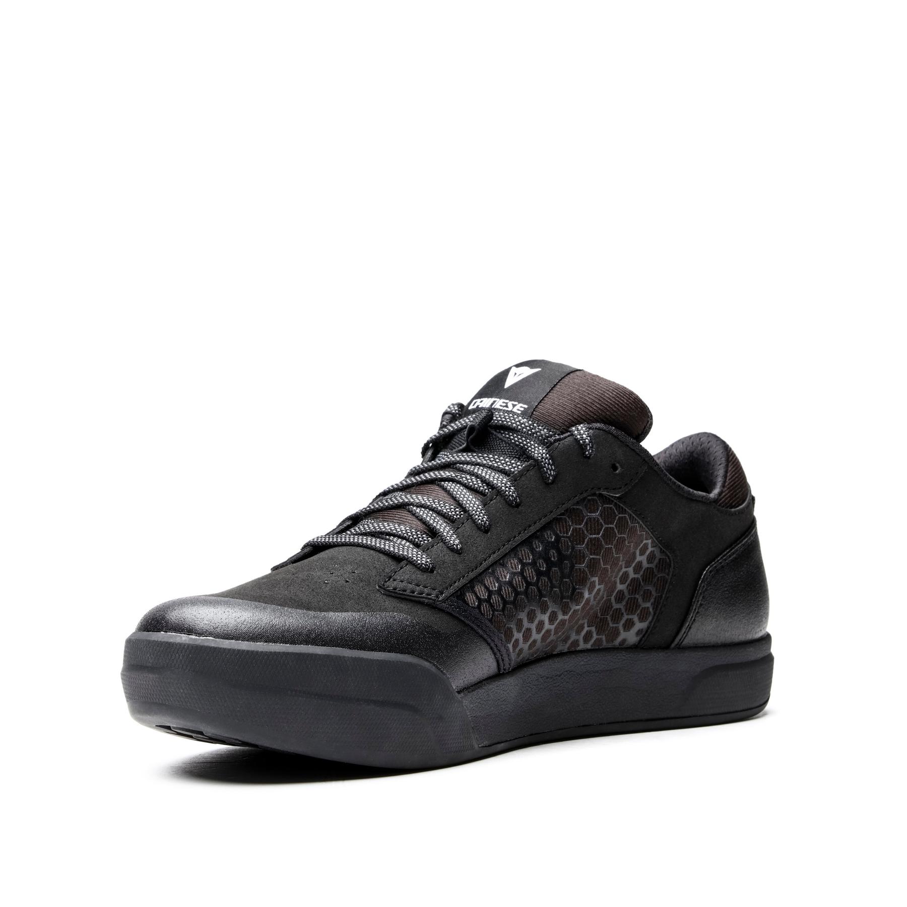 product/d/a/dainese_2037700002-631_black-black_2.jpg