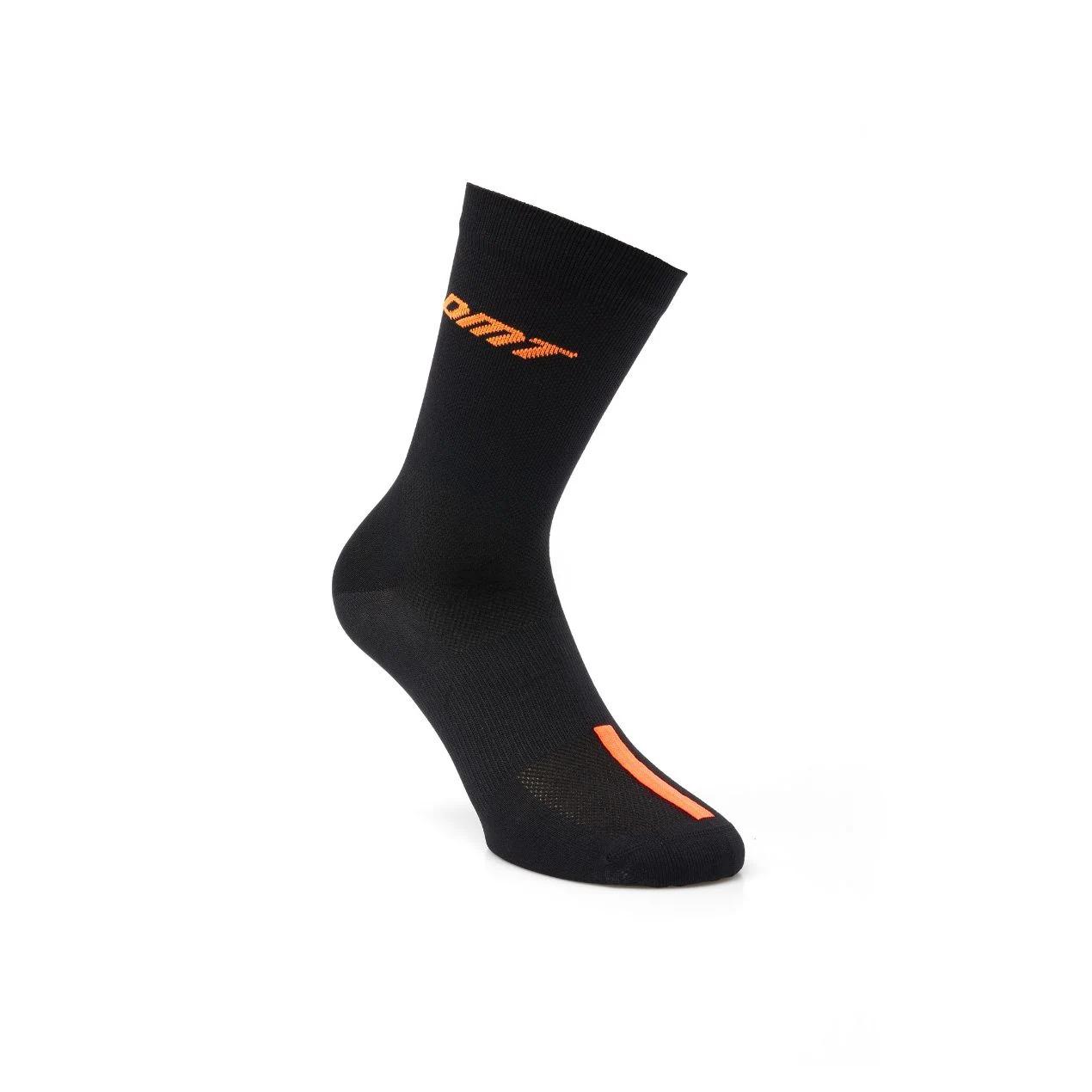 product/d/m/dmt_15dm2classic0073_black-orange_1.jpg