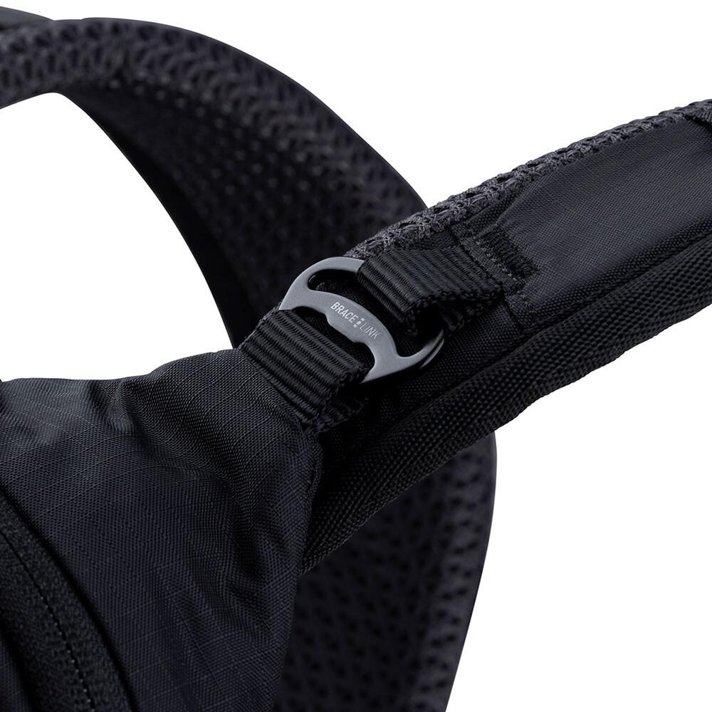 product/e/v/evoc_100215100_noir_4.jpg