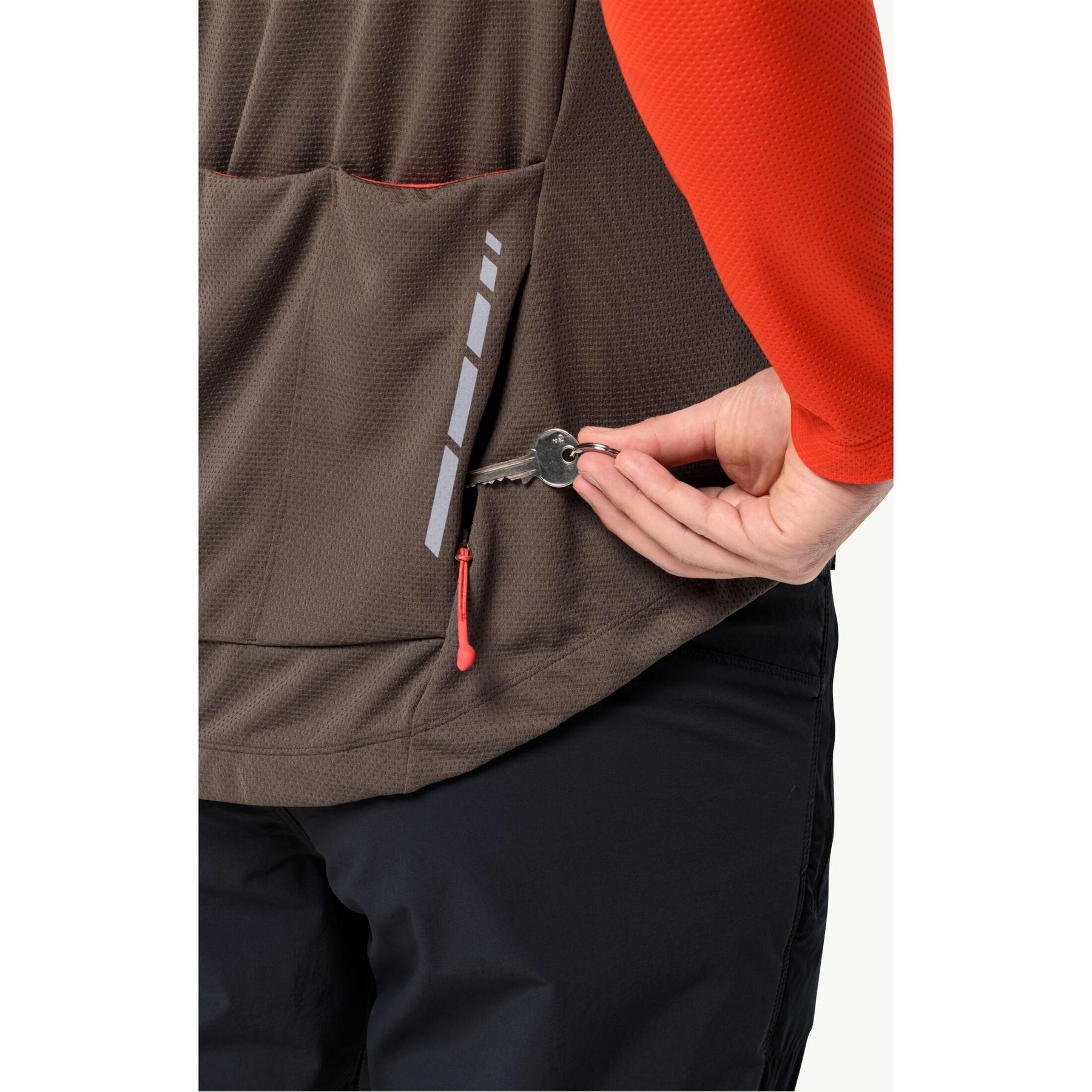 product/j/a/jack-wolfskin_1809521_2193_strong-red_7.jpg