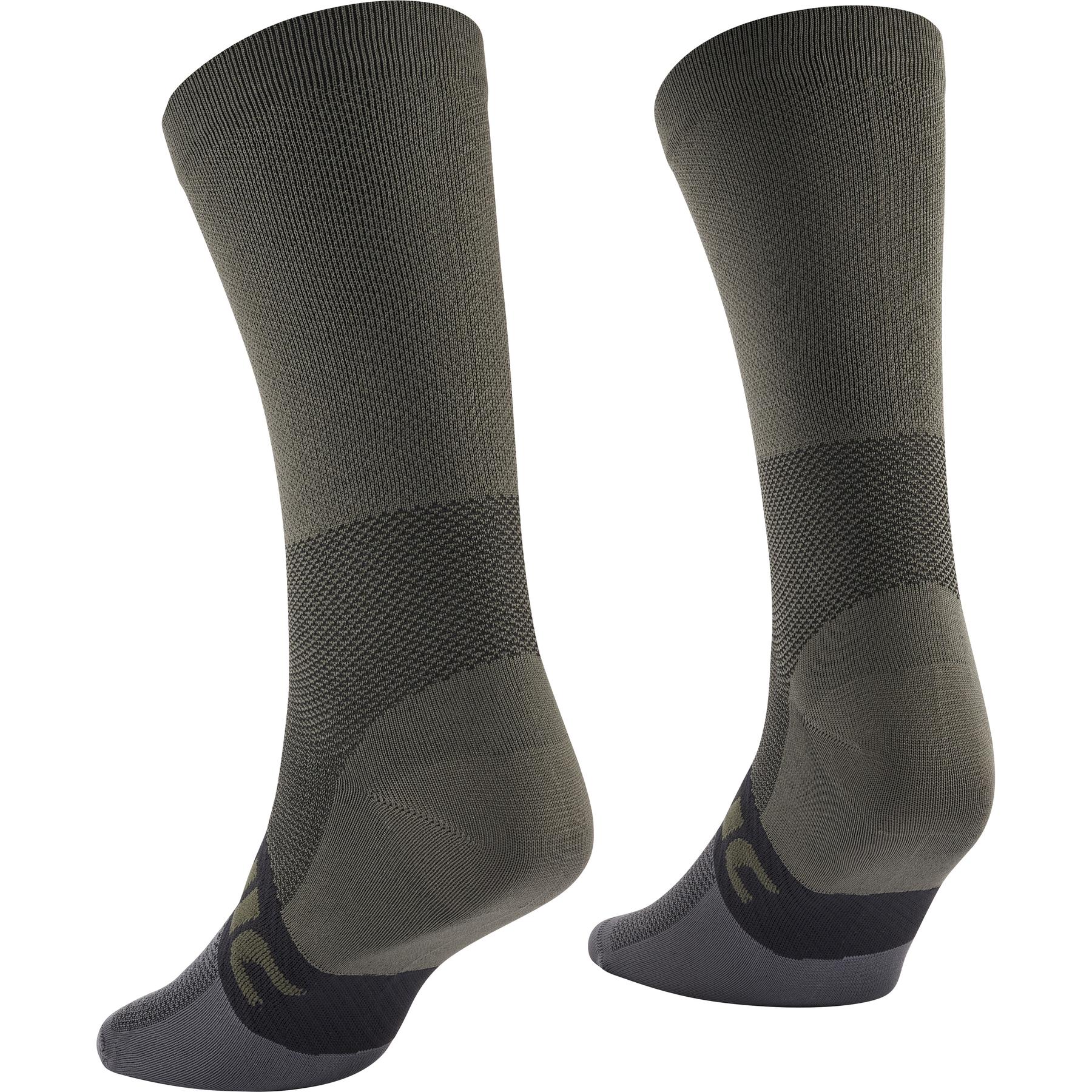 product/m/a/mavic_g00028391_army-green-carbone_2.jpg