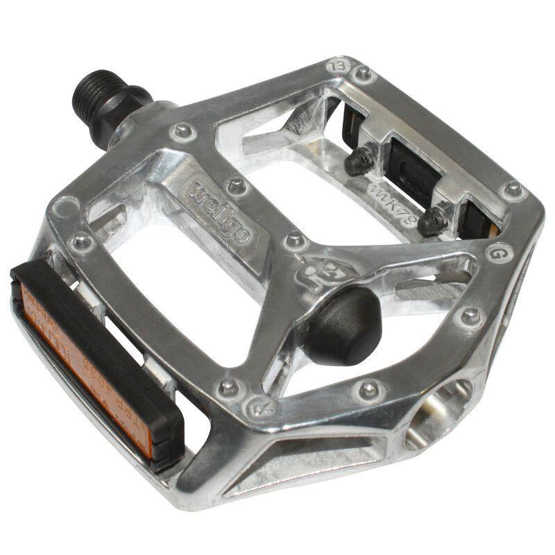 product/n/e/newton_30768.jpg