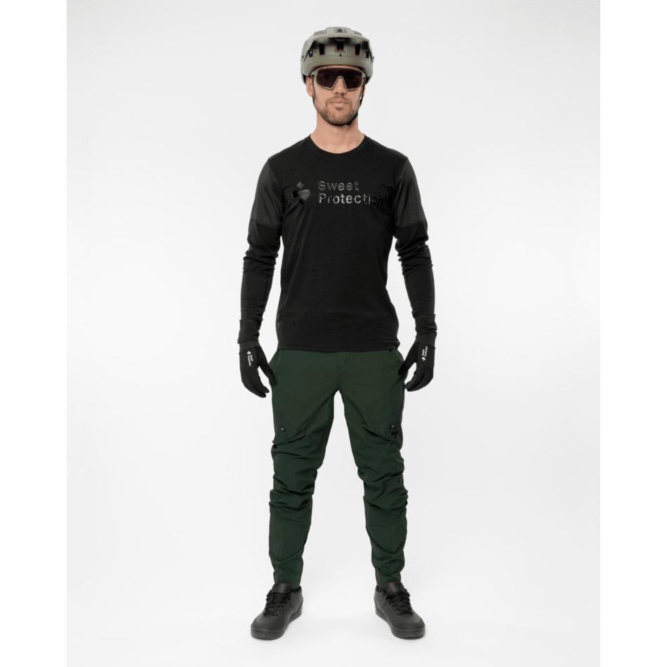 product/s/w/sweet-protection_820433-99901_black_4.jpg