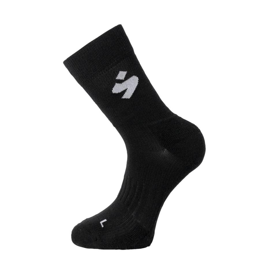 product/s/w/sweet-protection_820439-99901_black_1.jpg