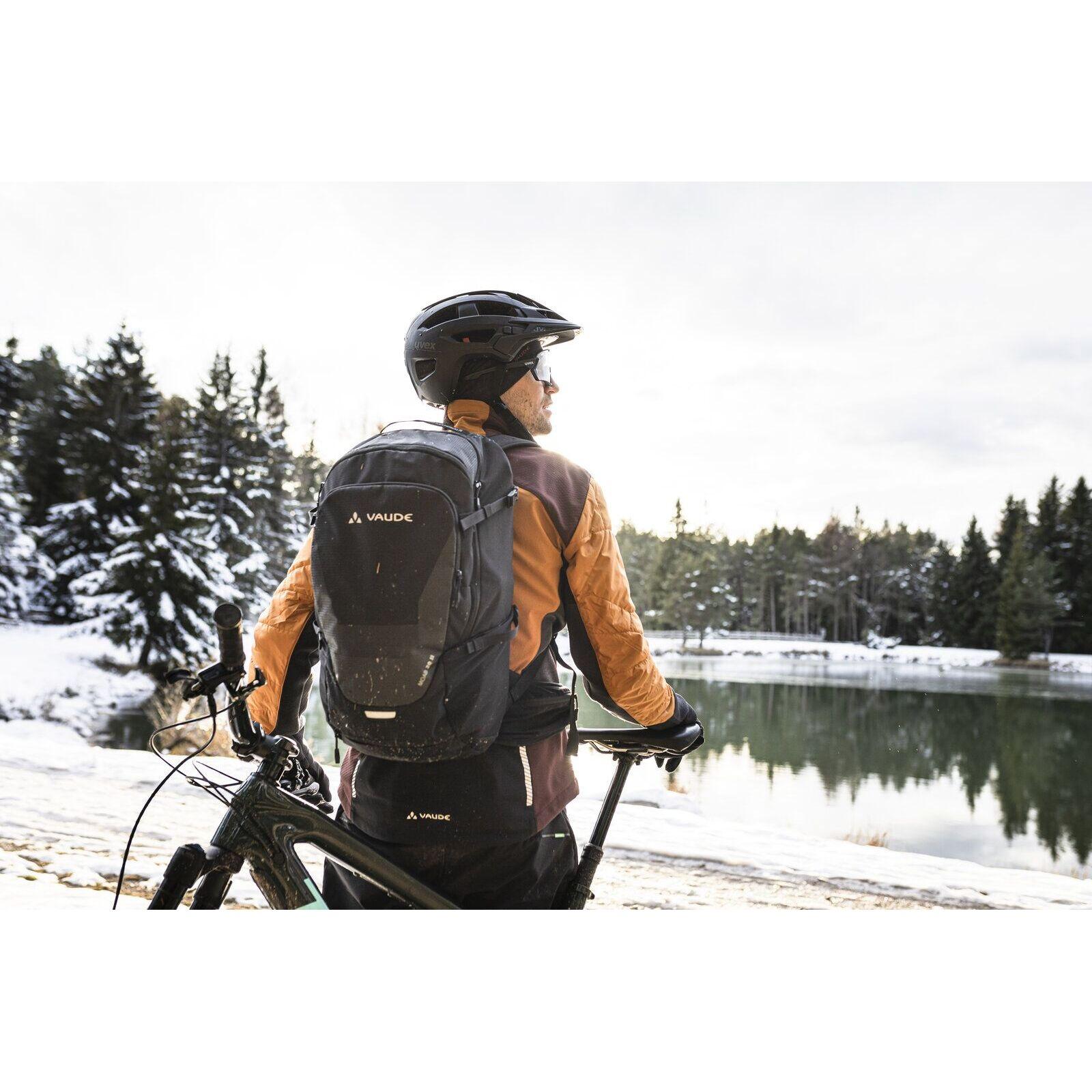 product/v/a/vaude_15915-215_black_7.jpg