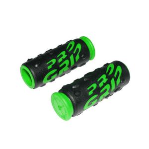 137206-paire-de-poignees-vtt-progrip-952-noir-vert-85-mm