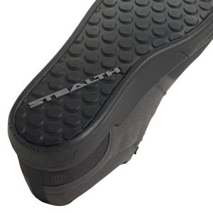 product/a/d/adidas_gz1931_9_footwear_photography_detail_view_2_white.jpg