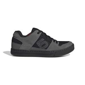 product/a/d/adidas_hp9936_1_footwear_photography_side_lateral_center_view_white-nw091625.jpg