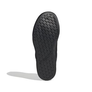 product/a/d/adidas_hp9939_4_footwear_photography_bottom_view_white-nw091625.jpg
