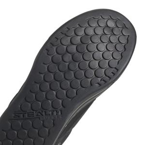 product/a/d/adidas_hp9939_8_footwear_photography_detail_view_1_white-nw091625.jpg