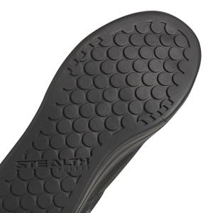 product/a/d/adidas_hq2101_9_footwear_photography_detail_view_2_white-nw091625.jpg