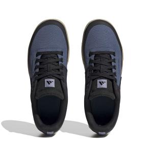 product/a/d/adidas_hq2111_3_footwear_photography_top_portrait_view_white-nw091625.jpg