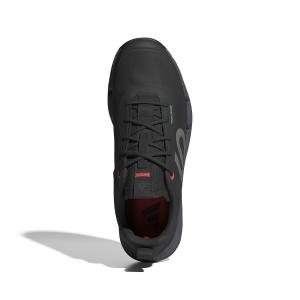 product/a/d/adidas_id5012_3_footwear_photography_top_portrait_view_white-nw091625.jpg