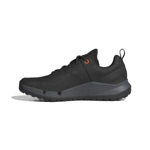 product/a/d/adidas_id5012_5_footwear_photography_side_medial_center_view_white-nw091625.jpg