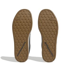 product/a/d/adidas_if7423_4_footwear_photography_bottom_view_white-nw091625.jpg